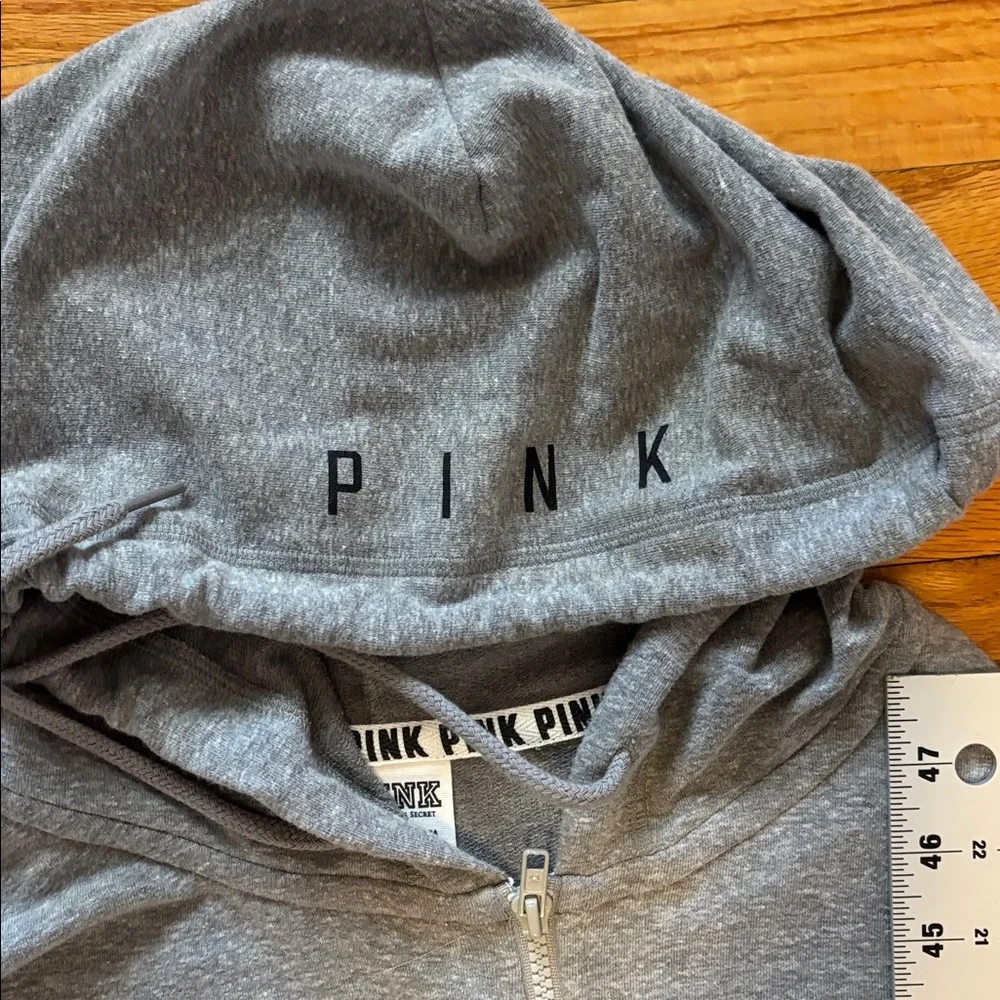 Victoria’s Secret PINK Gray Colorblock Hoodie – Size Small - Picture 5 of 8